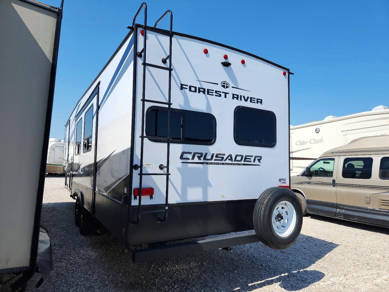2025 FOREST RIVER Crusader — VIN 5ZT3CSVB9SG128191 — photo 3
